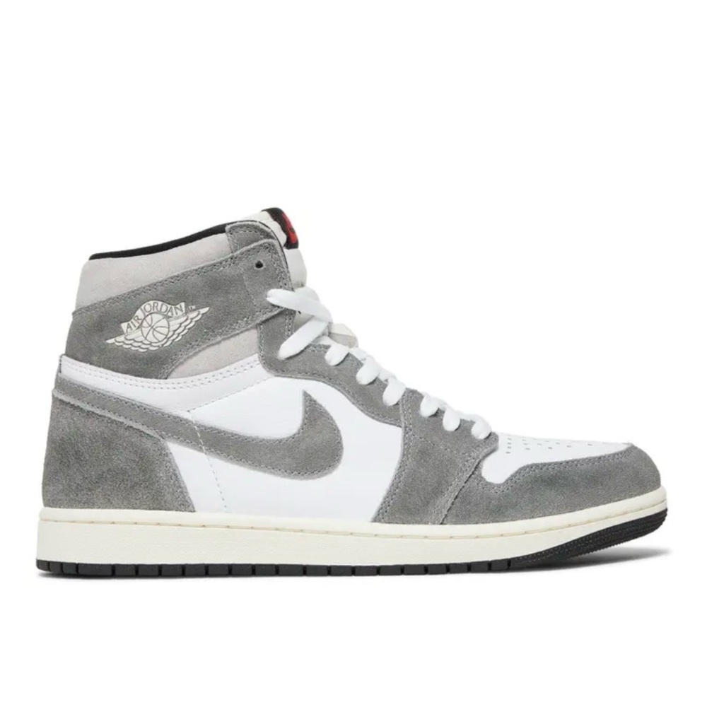 2023
Air Jordan 1 Retro High OG 'Washed Black'
